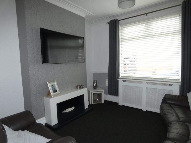 Lounge- click for photo gallery